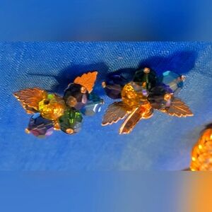 Vintage Gorgeous Blue Green AB Crystal Clip Earrings With Goldtone Leaf Accent